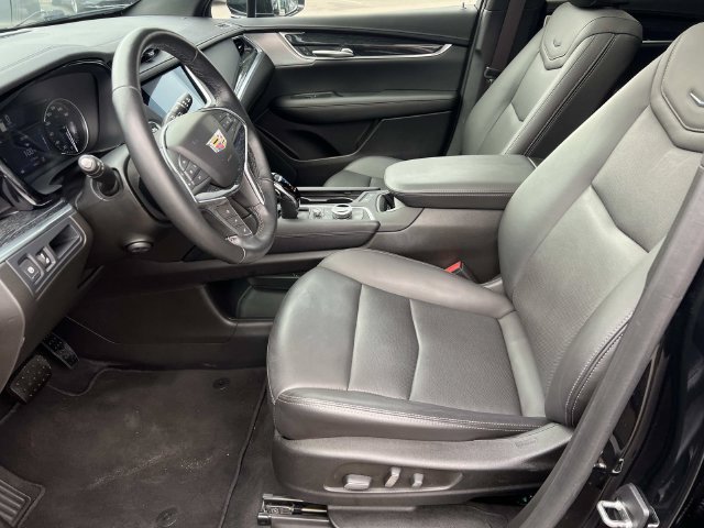 Certified 2023 Cadillac XT5 Premium Luxury AWD/4WD image 18