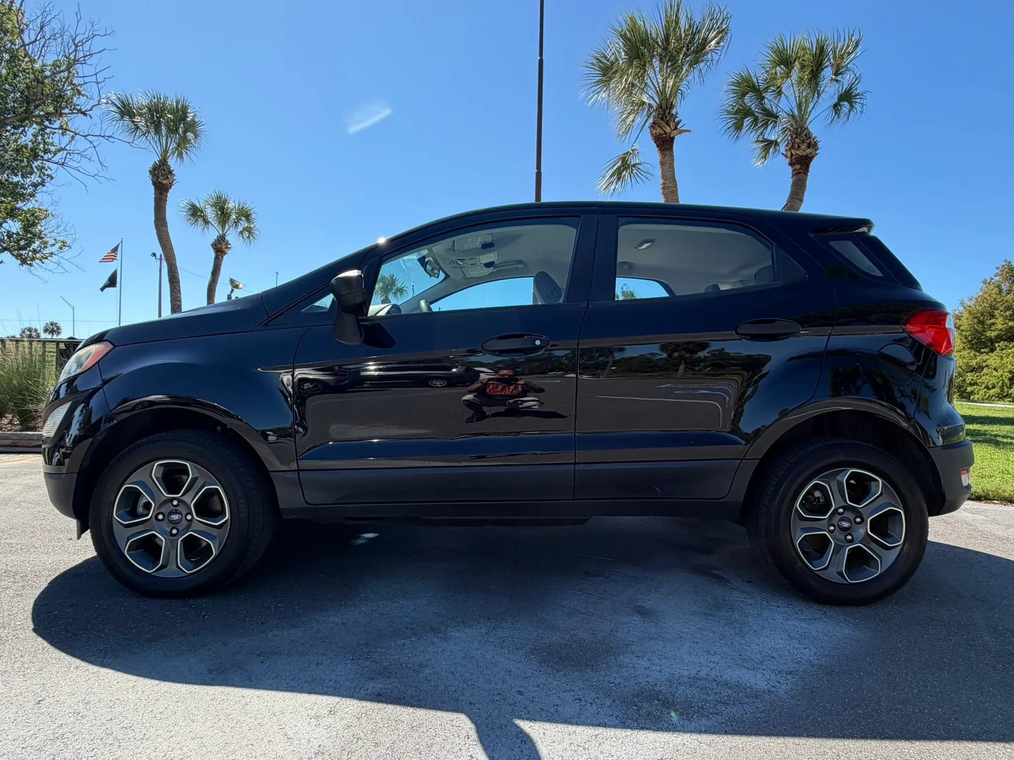 Used 2020 Ford EcoSport S AWD/4WD image 11