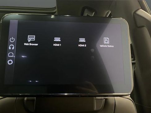 Used 2025 GMC Yukon XL AT4 Ultimate w/ LPO, Floor Liner Package AWD/4WD image 40
