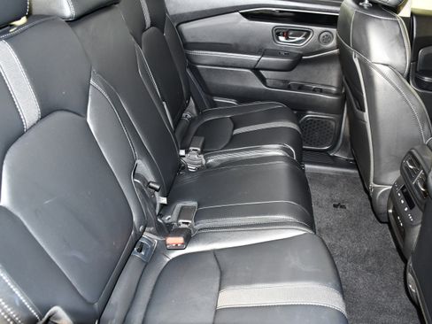 Certified 2025 Honda Pilot EX-L image 45