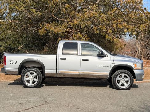 Used 2006 Dodge Ram 1500 Truck SLT image 5