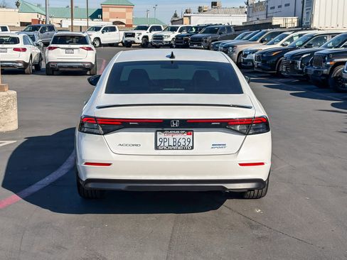 Used 2024 Honda Accord Sport image 3