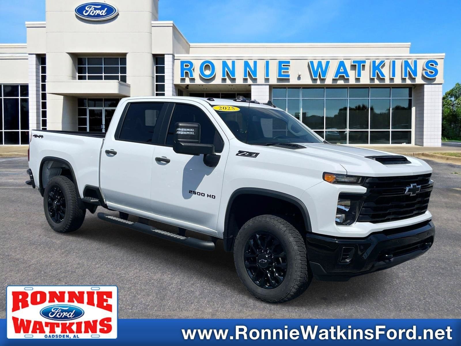 Used 2025 Chevrolet Silverado 2500 Custom w/ Custom Value Package AWD/4WD image 1