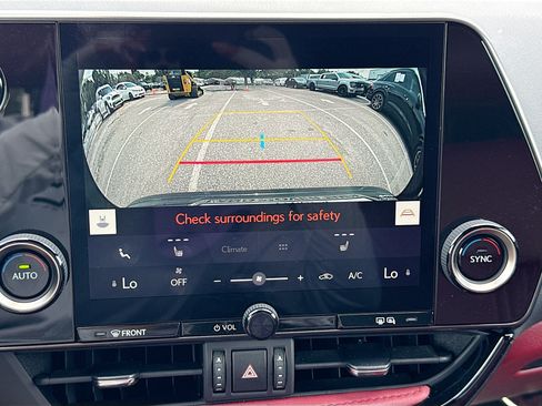 Used 2025 Lexus NX 250 FWD w/ Towing Package (2000 Lbs) image 33