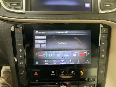 Used 2023 INFINITI QX55 Luxe w/ Accent Package AWD/4WD image 16
