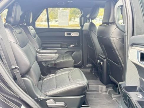 Used 2024 Ford Explorer ST w/ Equipment Group 401A image 22