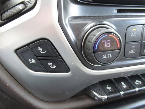 Used 2018 GMC Sierra 1500 SLT AWD/4WD image 29