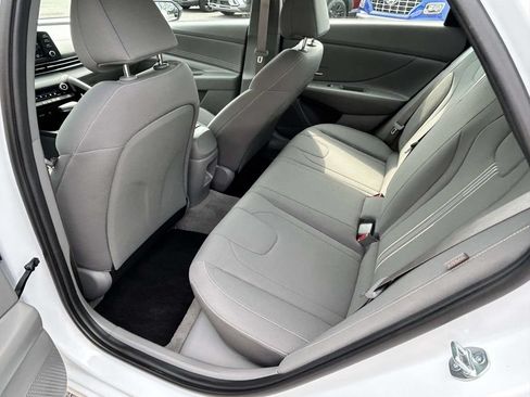 Certified 2025 Hyundai Elantra Sport FWD image 8