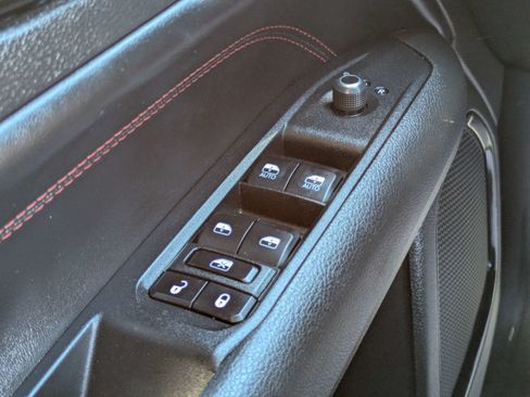 Used 2023 Jeep Compass Trailhawk AWD/4WD image 22