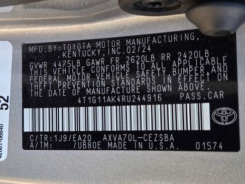 Used 2024 Toyota Camry SE FWD image 12