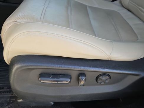 Used 2017 Honda CR-V Touring image 17