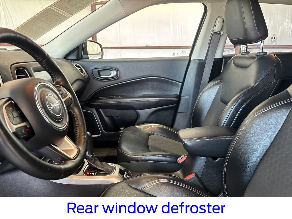 Used 2018 Jeep Compass Latitude w/ Popular Equipment Group AWD/4WD image 36