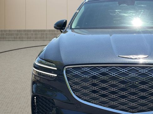 Certified 2026 Genesis GV70 2.5T AWD/4WD image 44