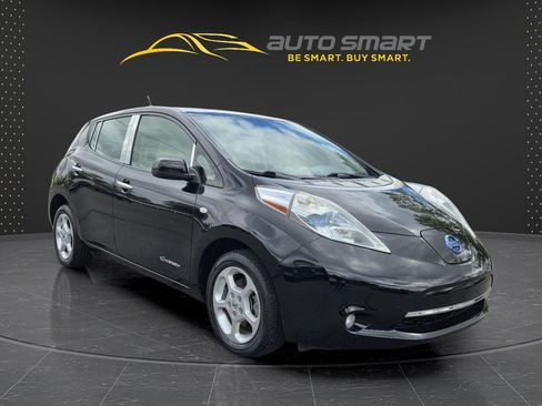 Used 2011 Nissan Leaf SL FWD image 6
