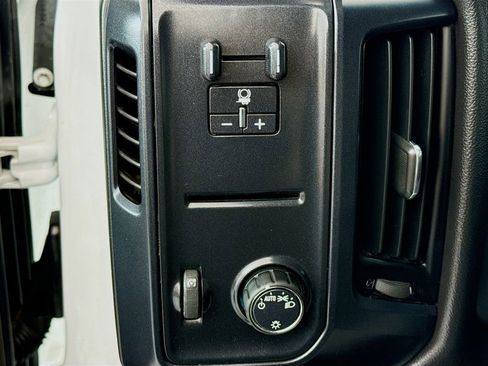 Used 2017 Chevrolet Silverado 3500 W/T AWD/4WD image 10