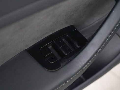 Used 2019 Tesla Model 3 Long Range image 18