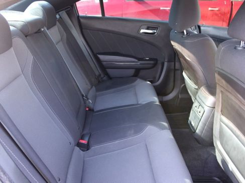 Used 2018 Dodge Charger GT w/ Blacktop Package image 19