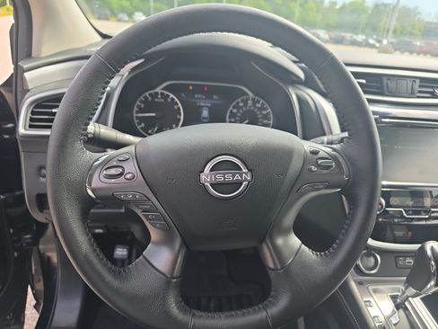 Certified 2024 Nissan Murano SV w/ SV Midnight Edition Package AWD/4WD image 16