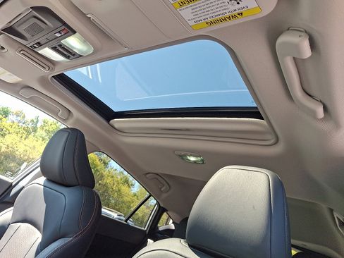 New 2025 Subaru Crosstrek 2.5i Limited image 14