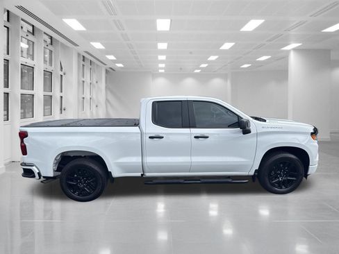 Used 2024 Chevrolet Silverado 1500 Custom RWD image 4