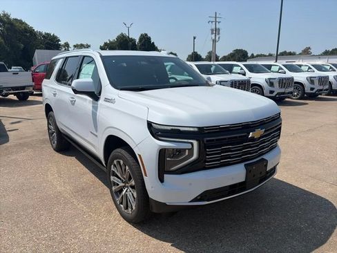New 2026 Chevrolet Tahoe High Country AWD/4WD image 8