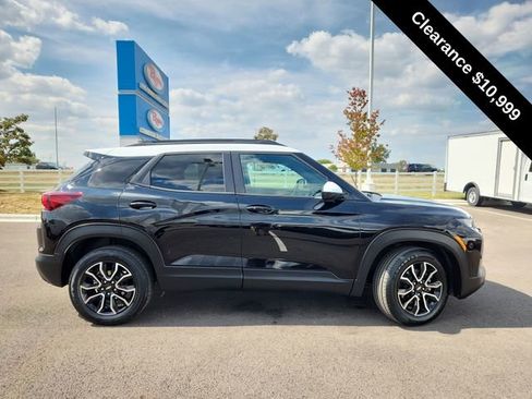 Used 2021 Chevrolet TrailBlazer ACTIV w/ Convenience Package image 9