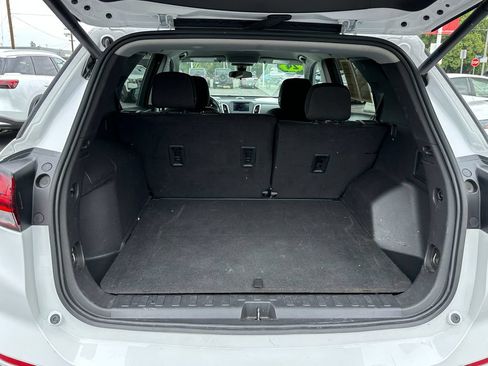 Used 2024 Chevrolet Equinox LT FWD image 21