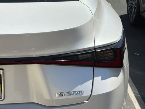 Used 2021 Lexus IS 300 w/ Comfort Package RWD image 17