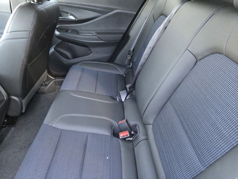 New 2025 Buick Envista Preferred w/ Convenience I Package image 6