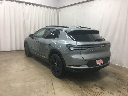 Used 2024 Chevrolet Equinox EV RS FWD image 7