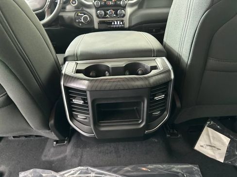 New 2026 RAM 1500 Express AWD/4WD image 15