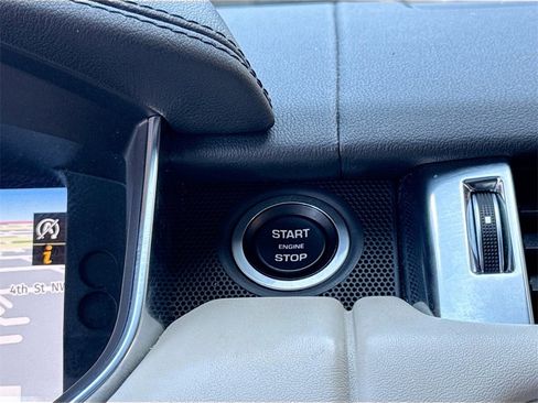 Used 2021 Land Rover Range Rover Sport HST image 22