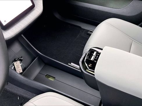 New 2026 Volvo EX30 Plus w/ Protection Package Premier AWD/4WD image 25