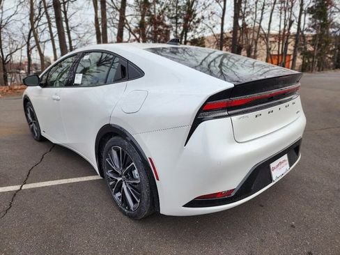 New 2026 Toyota Prius XLE image 4