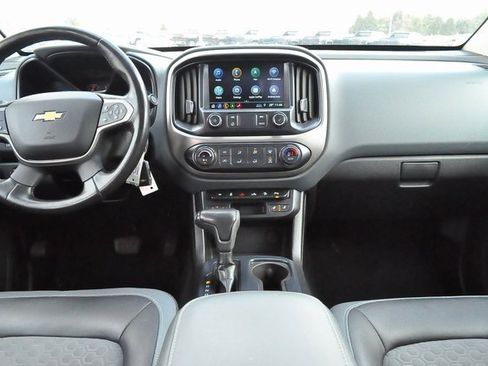 Used 2019 Chevrolet Colorado Z71 image 17