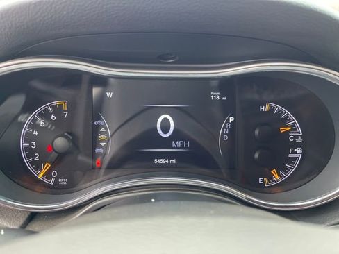 Used 2020 Jeep Grand Cherokee Limited image 33