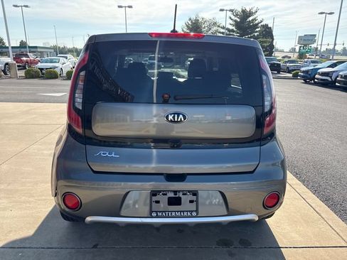 Used 2017 Kia Soul + FWD image 4