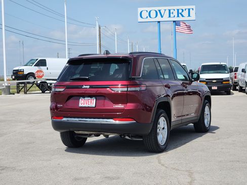 Used 2025 Jeep Grand Cherokee Laredo X w/ Luxury Tech Group I AWD/4WD image 7