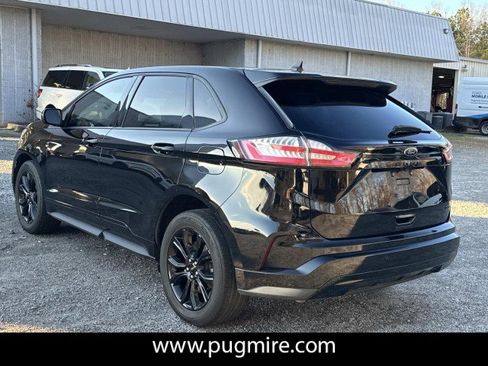 Used 2022 Ford Edge SE w/ Black Appearance Package image 5