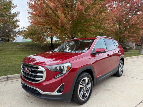 Used 2020 GMC Terrain SLT AWD/4WD image 3