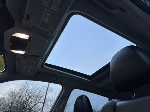 Used 2022 Subaru Forester Limited image 21