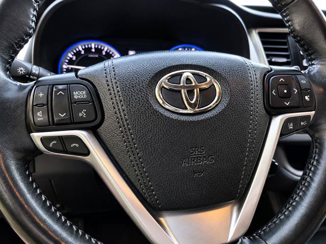 Used 2018 Toyota Highlander Limited FWD image 19