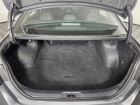 Used 2024 Nissan Altima 2.5 SV FWD image 20