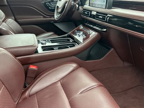 Used 2020 Lincoln Aviator Black Label w/ Dynamic Handling Package image 17