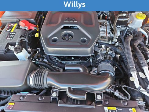 Used 2023 Jeep Wrangler Unlimited w/ Convenience Group image 17