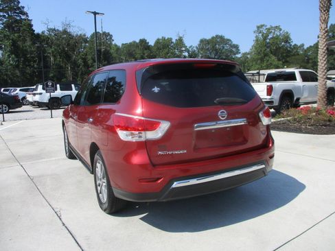 Used 2013 Nissan Pathfinder S FWD image 22