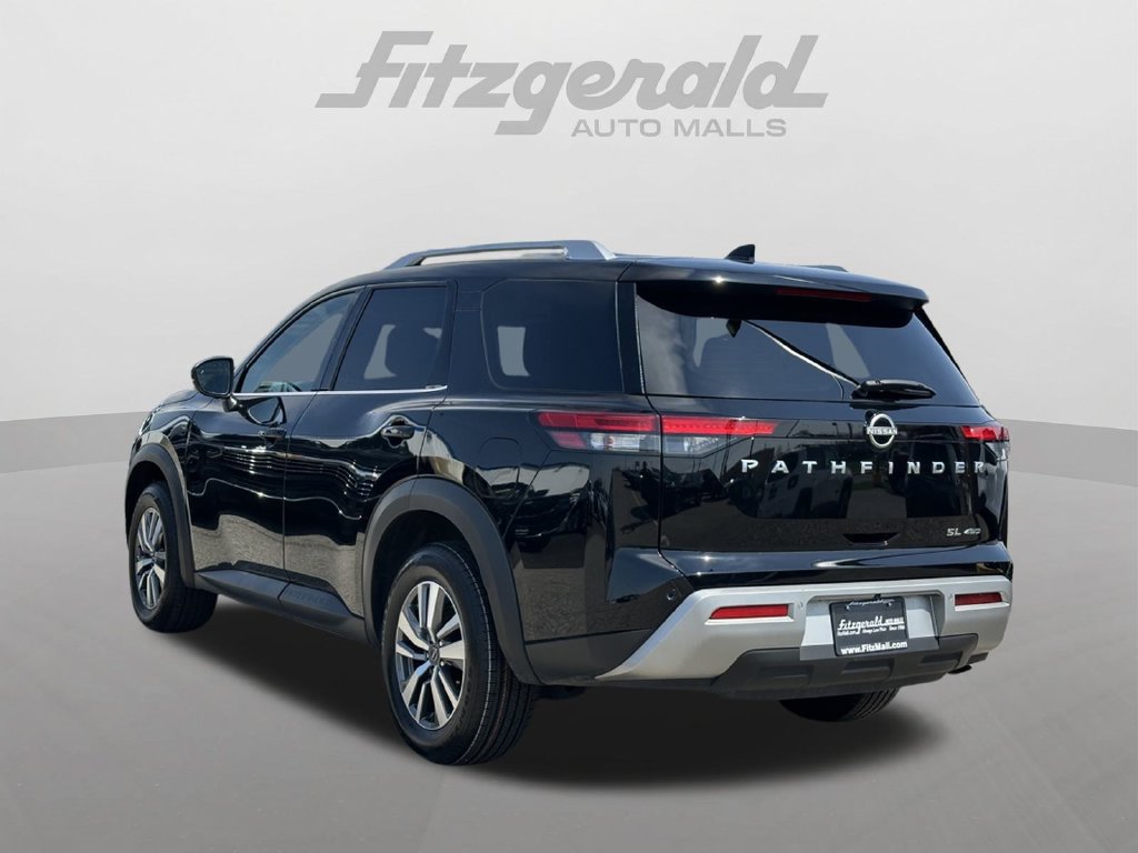 Used 2025 Nissan Pathfinder SL AWD/4WD image 6
