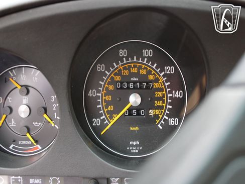 Used 1988 Mercedes-Benz 560 SL image 35