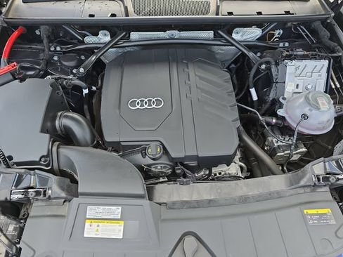 Used 2025 Audi Q5 2.0T Premium w/ Convenience Plus Package AWD/4WD image 33