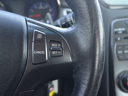 Used 2011 Hyundai Genesis 2.0T image 28